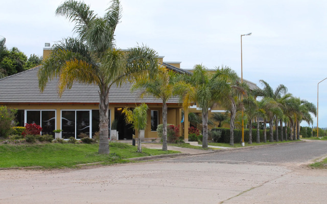 Brisas Del Lago Apart And Hotel