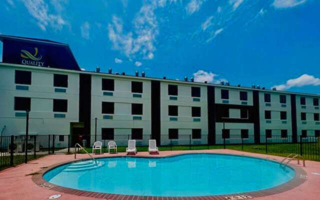 Quality Inn & Suites Lake Charles South