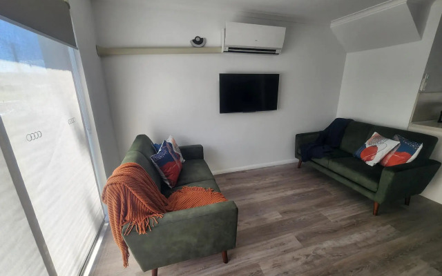 Elphin Motel & Serviced Apartments