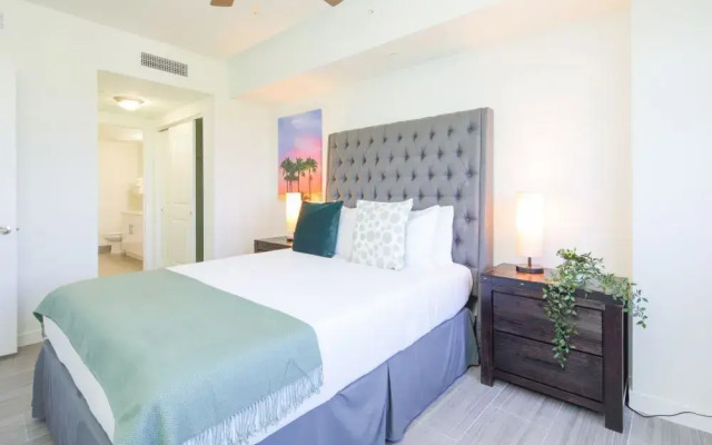Luxury 2BR Condos at Hollywood Beach