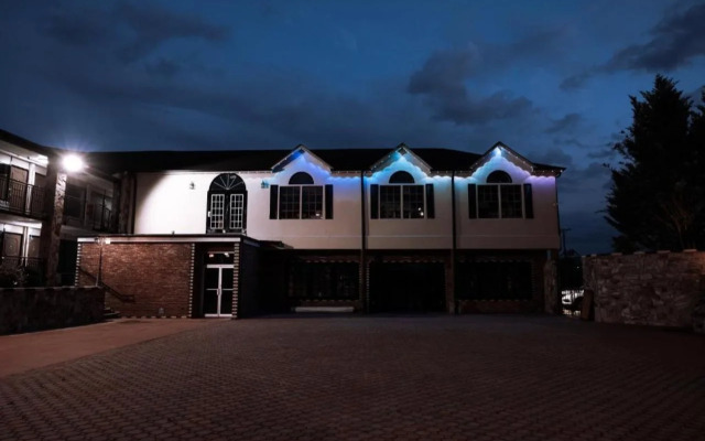 Riverside Inn & Suites by OYO Danville Ceaser Casino