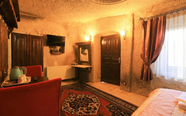Antique Terrace Suites
