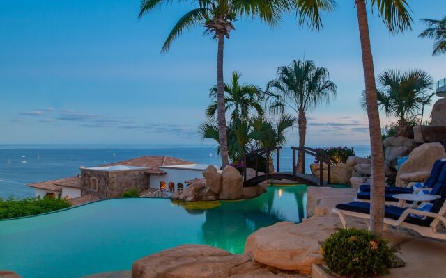 Pacific Ocean Views From This Escape: Villa Miramar