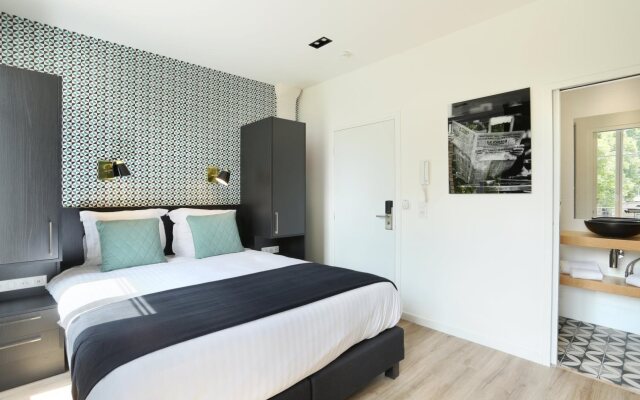 ShortStayGroup Eiffel Village Serviced Apartments