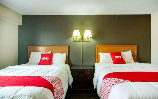 OYO Hotel Hutchinson KS West 4th Ave