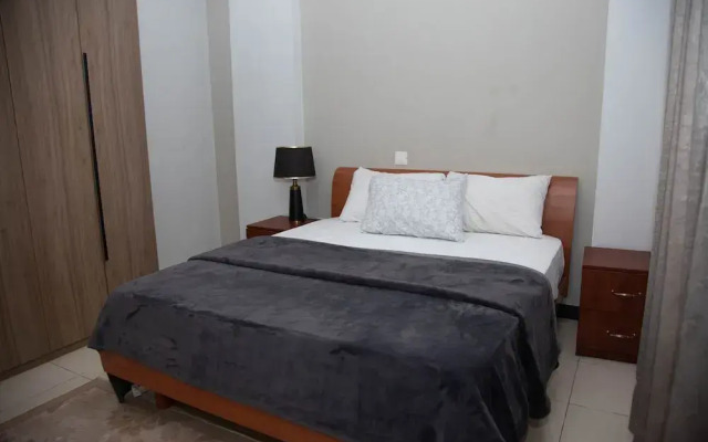 Earls Court Spintex Apartment