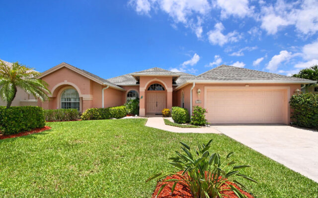 Universal Vacations Naples Area Homes