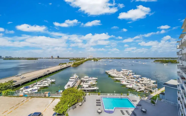 Waterfront One-Bedroom Apt