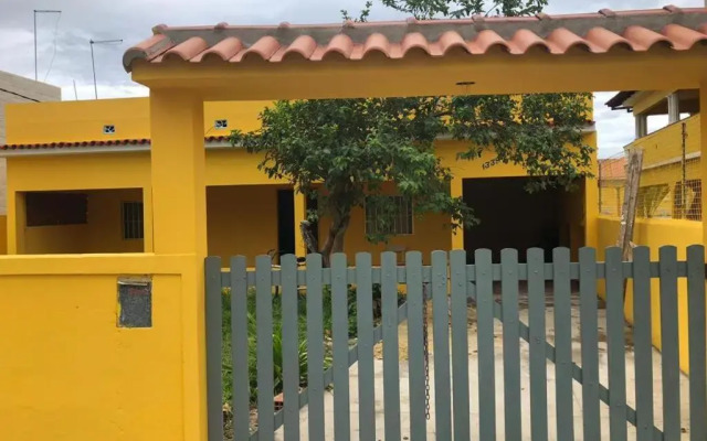 Casa Com Piscina a 3 Quadras da Praia da Vila