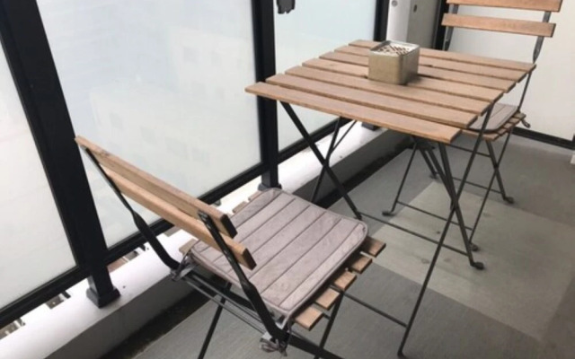 Local Hakata Apartment