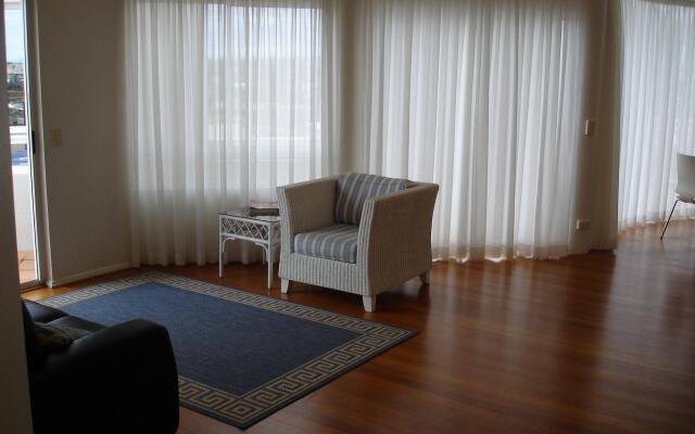 Beachside Resort - Kawana Waters