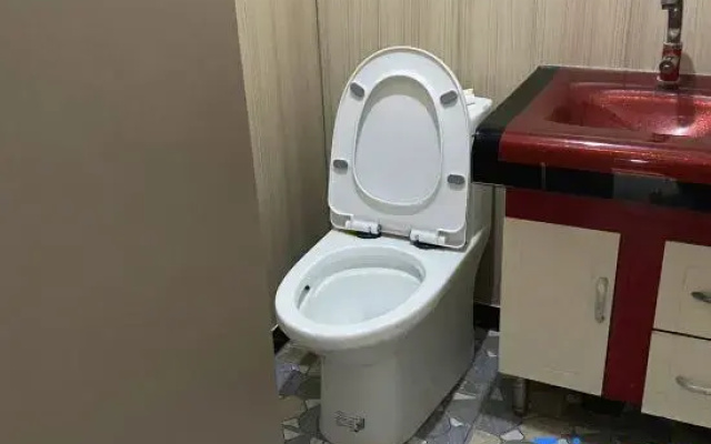 Hongtai Hotel Haicheng