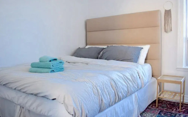Fort York Apartment