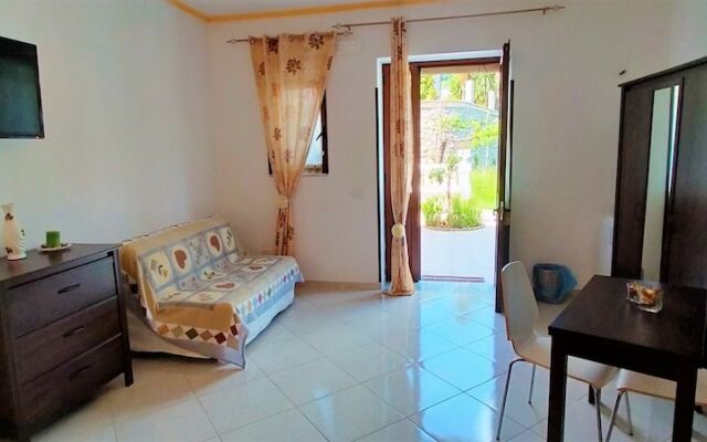 Tramonti Countryside Villa With Jacuzzi and Garden