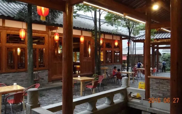 Huasheng Hot Spring Hotel