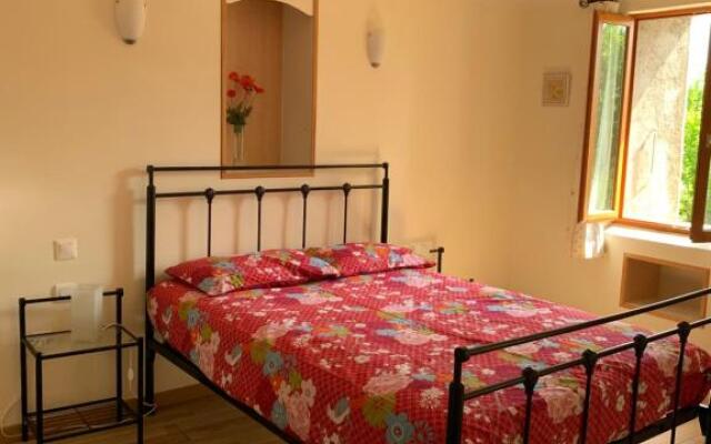 LA BASTIDE DU GINESTE - Poppys