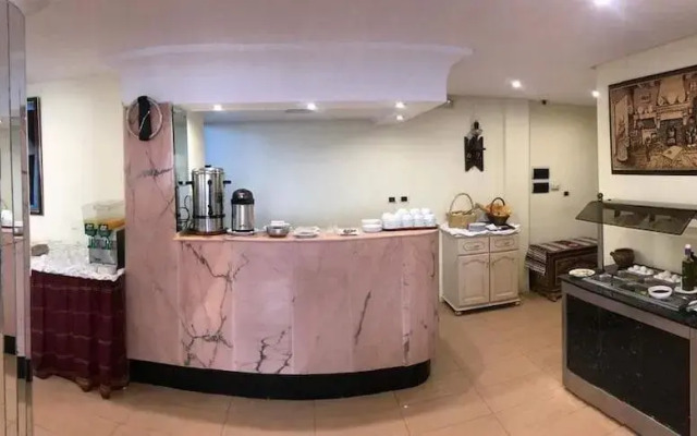 Hotel Yasmine