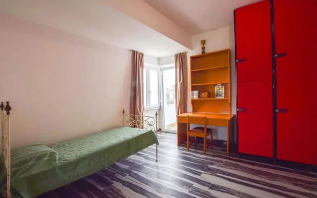 Beautiful Home in Stalettì With Wifi and 4 Bedrooms