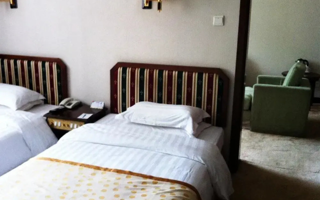 Huaqing Spa Hotel