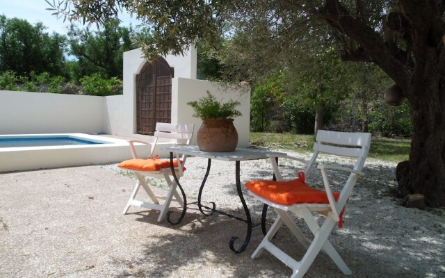 032 Villa Albardanera