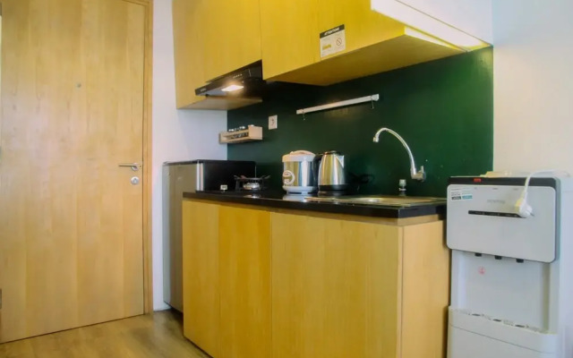 Compact and Artsy Studio Cinere Bellevue Apartment