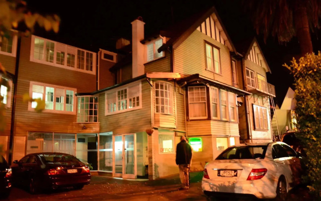 Parnell City Lodge