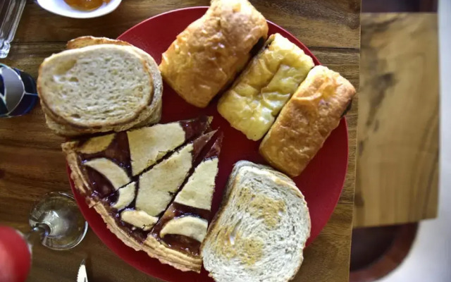 Villa Cantika Resort