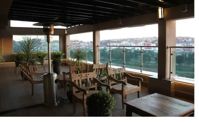 Prado Hotel Business