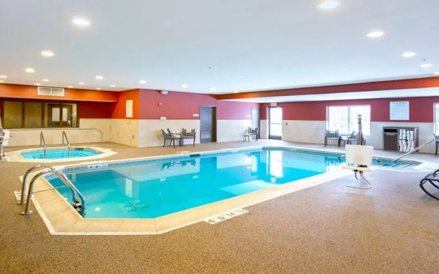 Holiday Inn Express & Suites Chicago-Deerfield/Lincolnshire by IHG