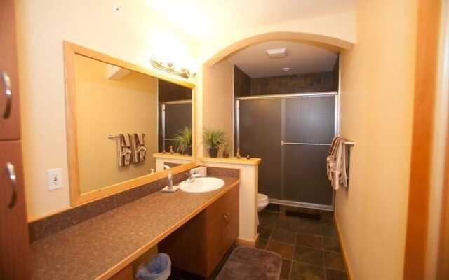 Keremeos Creek Crossing by Apex Accommo