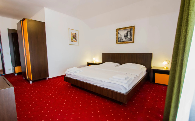 Complex Turistic Max International