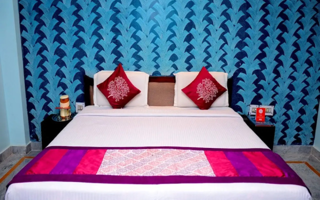 OYO Flagship 3071 Hotel Kamesh Hut