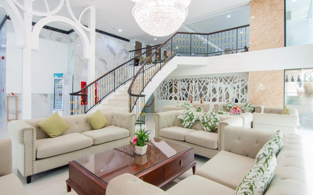 Golden Jomtien Beach Hotel