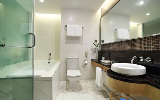 Ningbo East Harbour Hotel