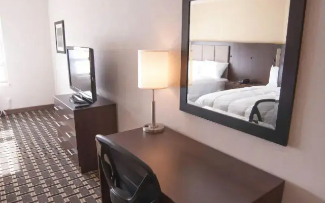 Western Star Inn & Suites Esterhazy