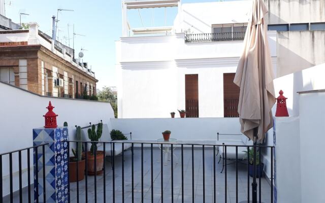 Bonito Apartamento con Solarium en Alameda Hab 201