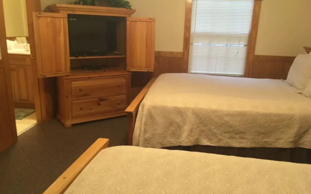 Cherry Blossom 11 - Three Bedroom Chalet