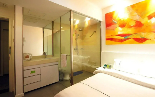 Spring Time Hotel