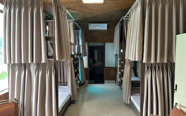 Sunset Garden Dorm
