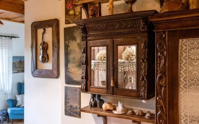 RetroHouse - Adults Only