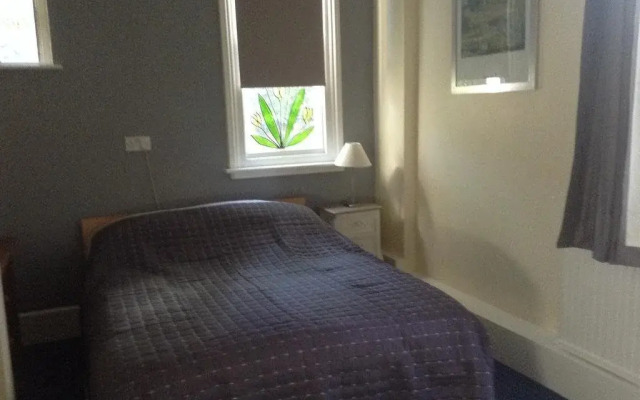Becket House