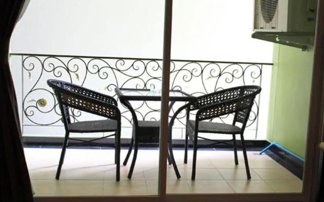 Maleez Lodge Hotel and Restaurant