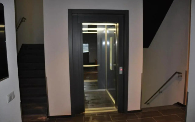 Hotel Rauw aan de Kade