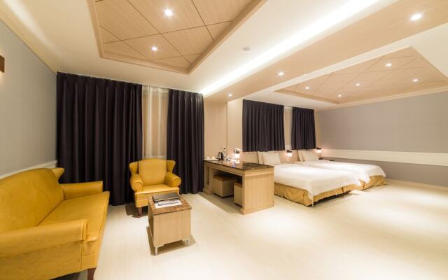 Reborn Suwon Silkroad Hotel