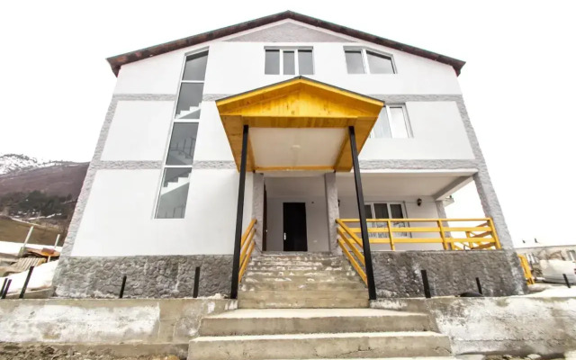 Beso Guledani Guesthouse