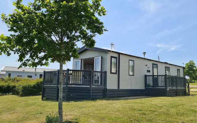 Vendee Lodge