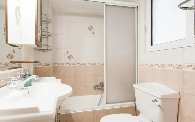 2 Min Walk To Acropolis 50 sqm