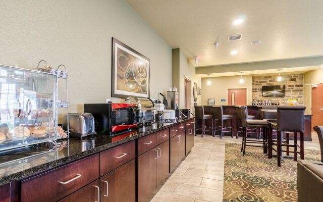 Cobblestone Hotel & Suites - McCook