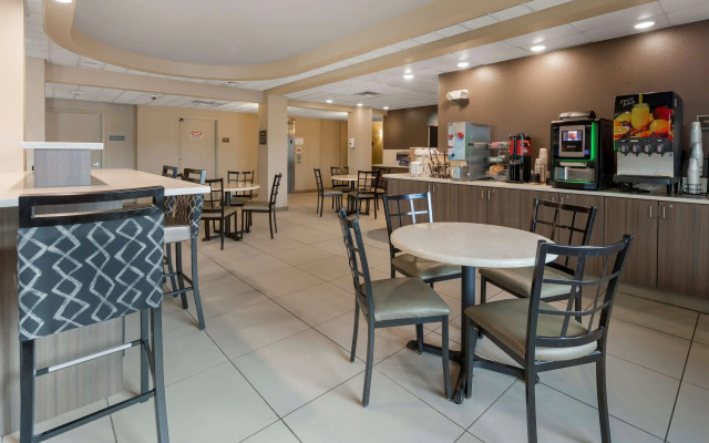 Best Western Plus Chena River Lodge