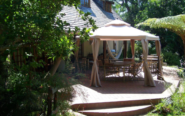 Mongoose Manor
